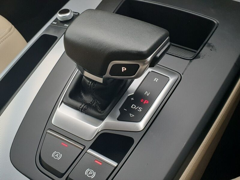 More views of Audi Q5