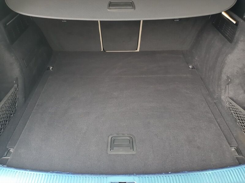 More views of Audi Q5