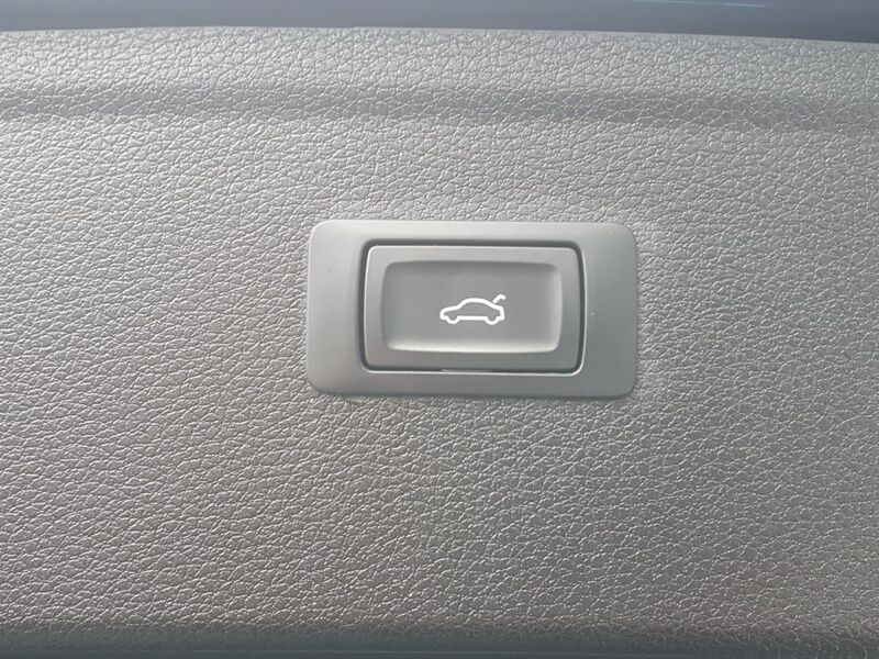 More views of Audi Q5