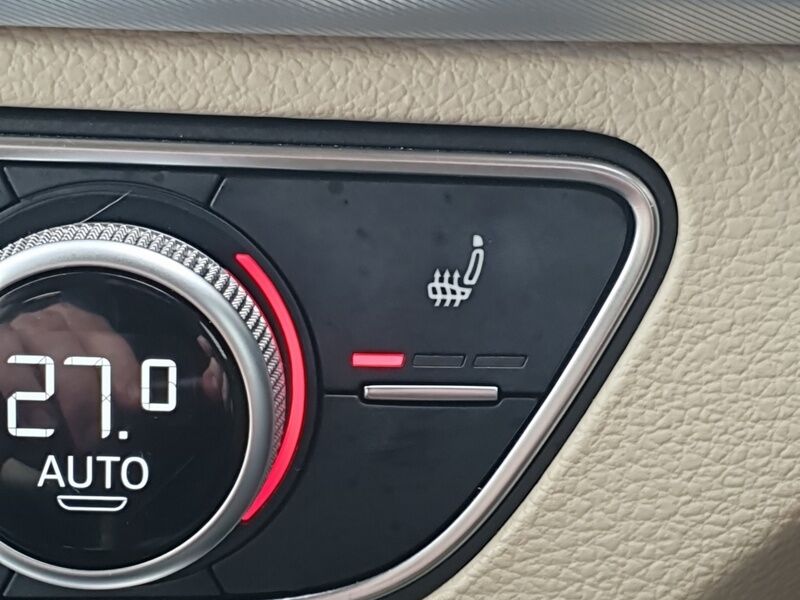 More views of Audi Q5