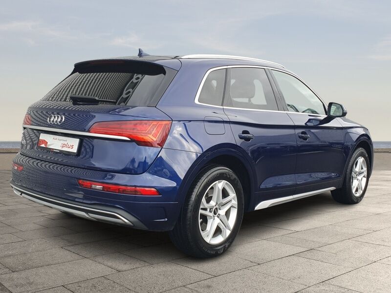 More views of Audi Q5