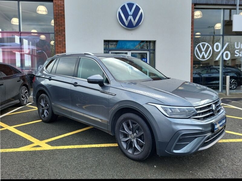 More views of Volkswagen Tiguan Allspace