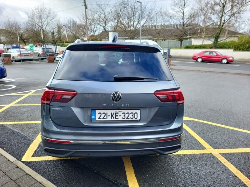 More views of Volkswagen Tiguan Allspace