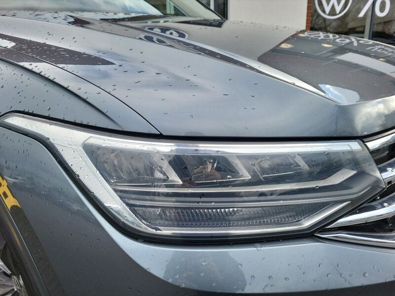 More views of Volkswagen Tiguan Allspace