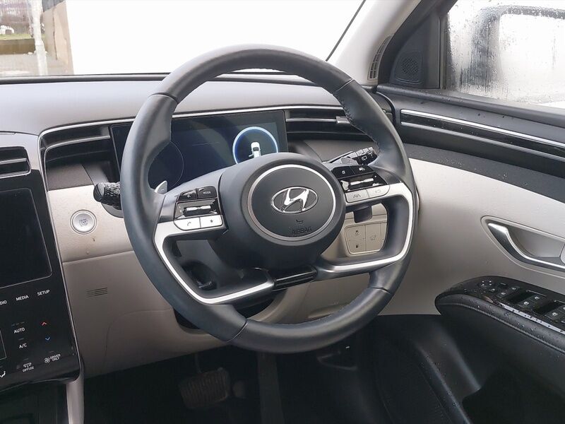 More views of Hyundai Tucson