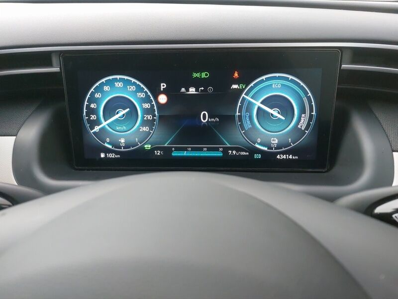 More views of Hyundai Tucson