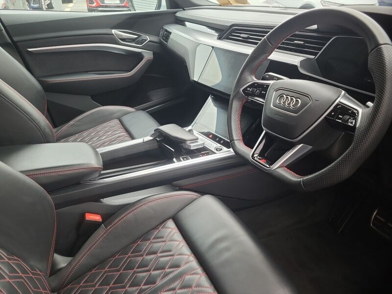 More views of Audi Q8 e-tron