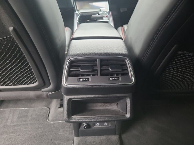 More views of Audi Q8 e-tron