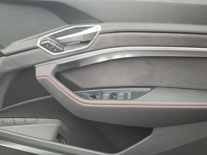 More views of Audi Q8 e-tron