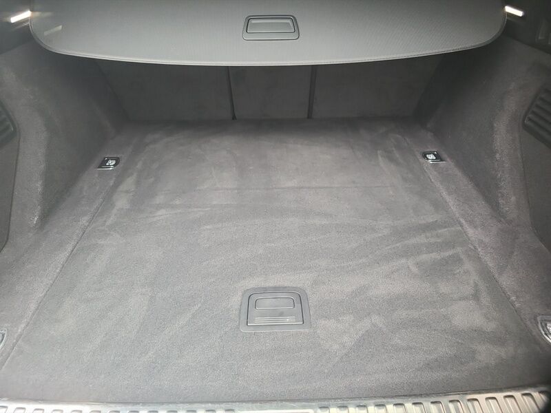 More views of Audi Q8 e-tron