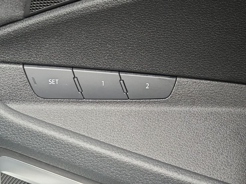 More views of Audi Q8 e-tron