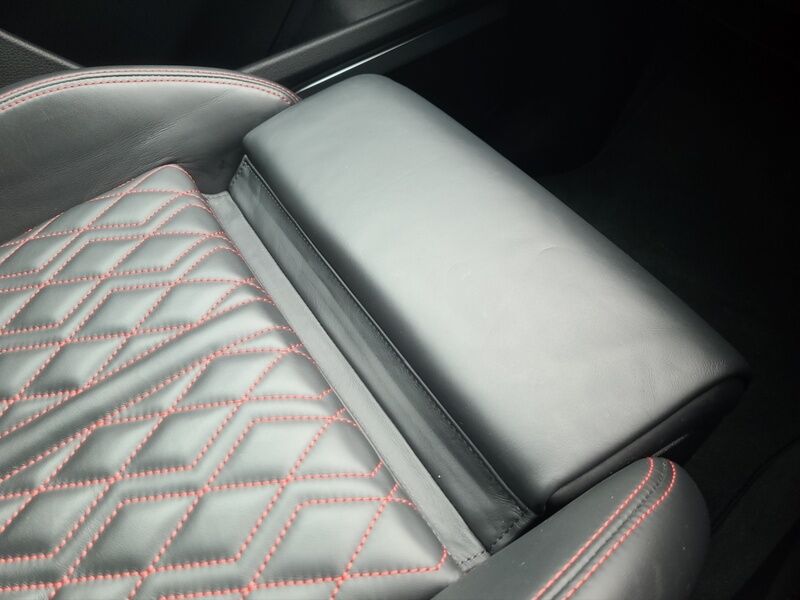 More views of Audi Q8 e-tron