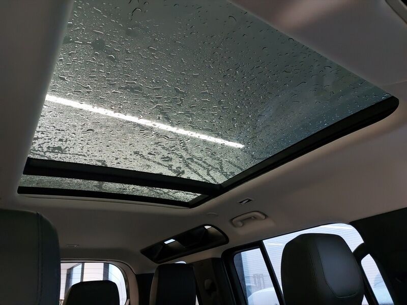 More views of Land Rover Defender