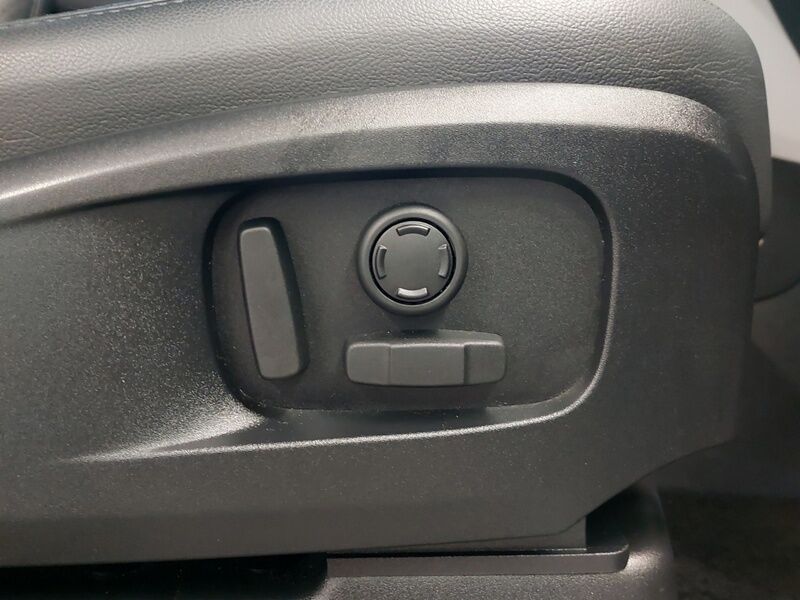 More views of Land Rover Defender