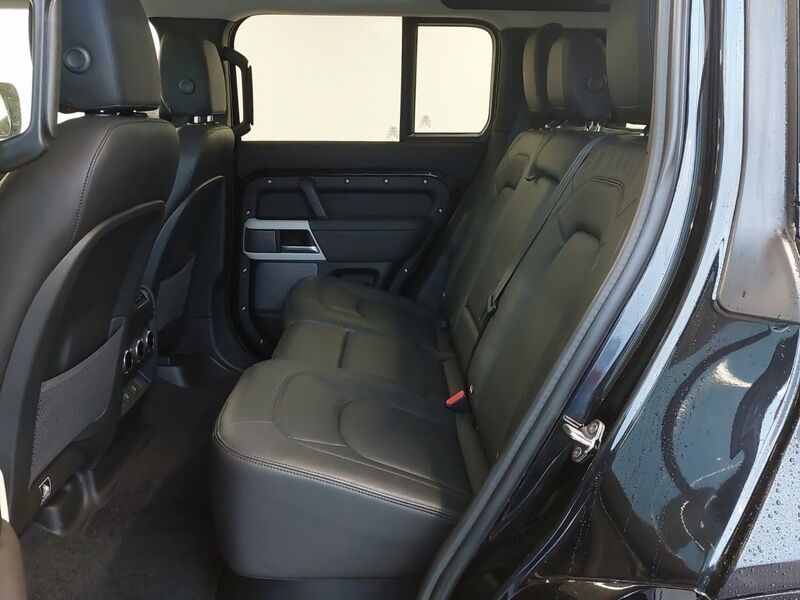 More views of Land Rover Defender