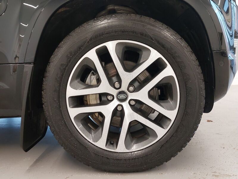 More views of Land Rover Defender