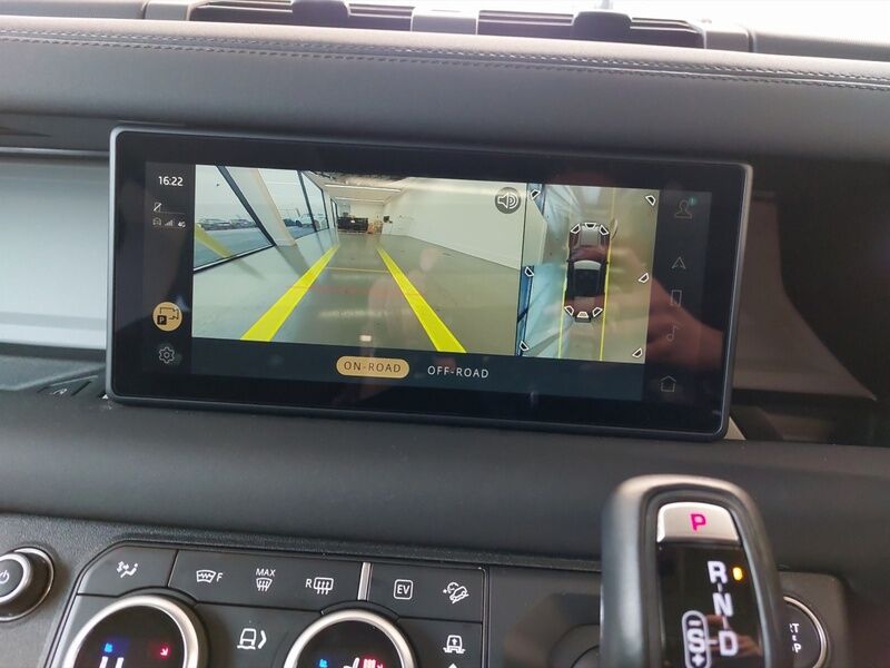 More views of Land Rover Defender