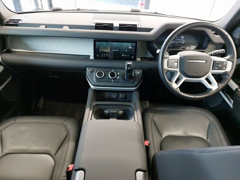 More views of Land Rover Defender