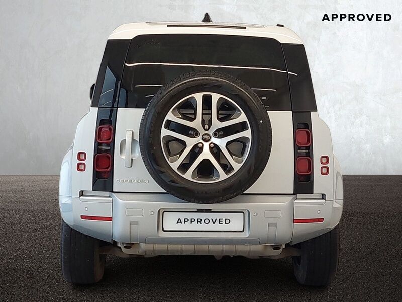 More views of Land Rover Defender