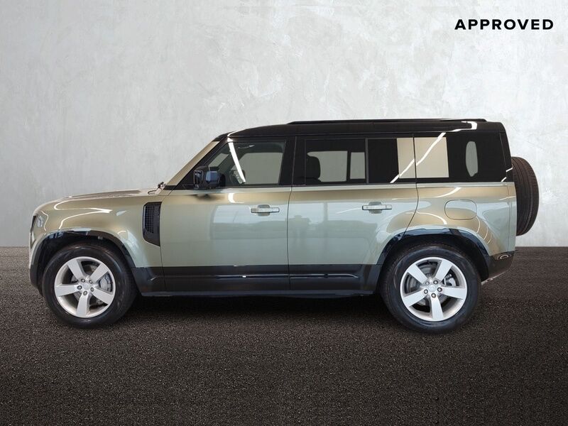 More views of Land Rover Defender