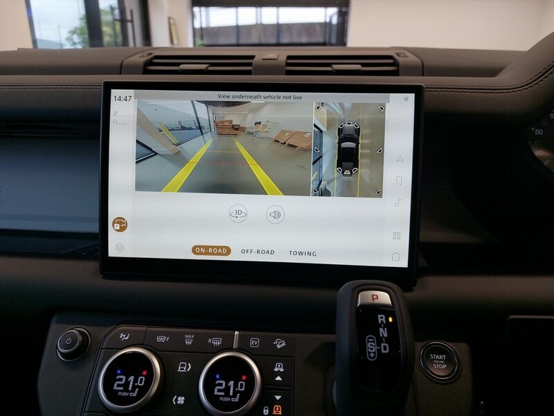 More views of Land Rover Defender