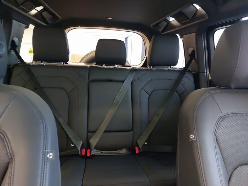 More views of Land Rover Defender