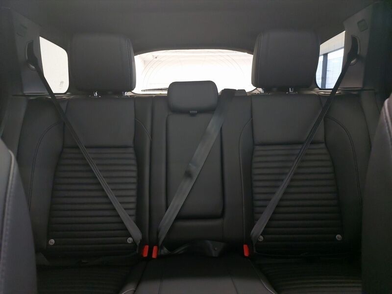 More views of Land Rover Discovery Sport