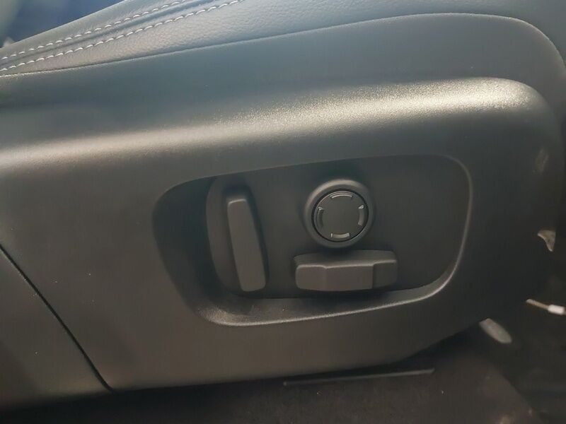 More views of Land Rover Discovery Sport