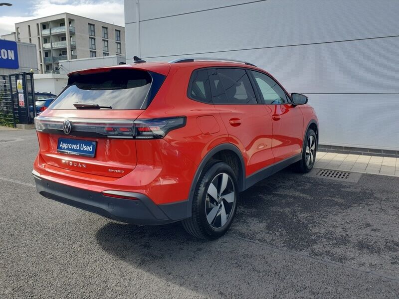 More views of Volkswagen Tiguan