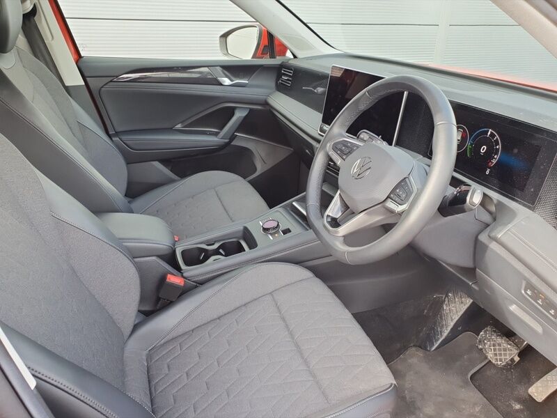 More views of Volkswagen Tiguan