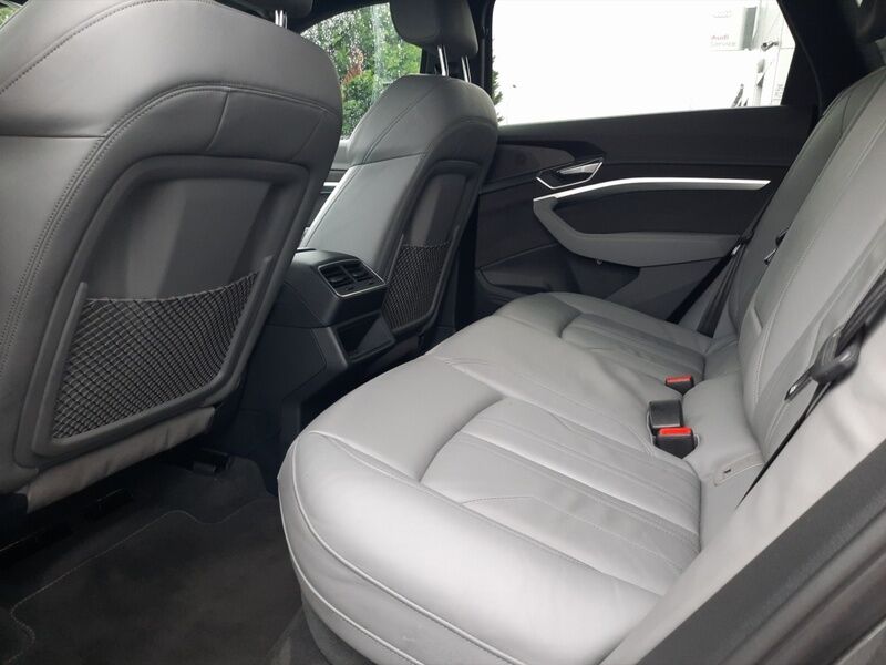 More views of Audi Q8 e-tron