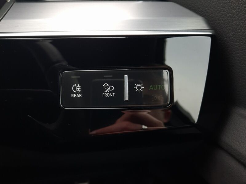 More views of Audi Q8 e-tron