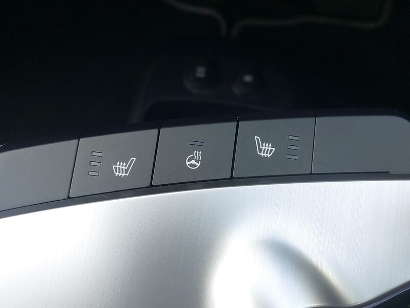 More views of Kia EV6