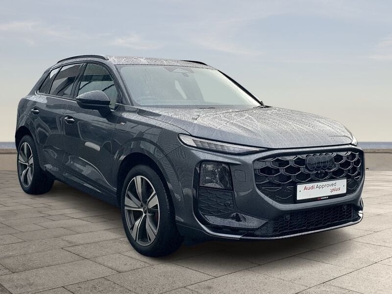 More views of Audi Q3