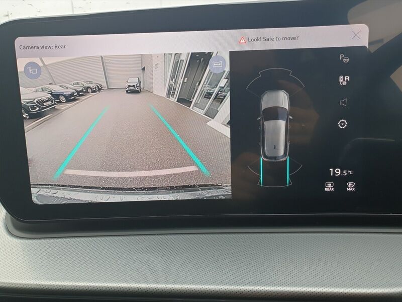 More views of Audi Q3