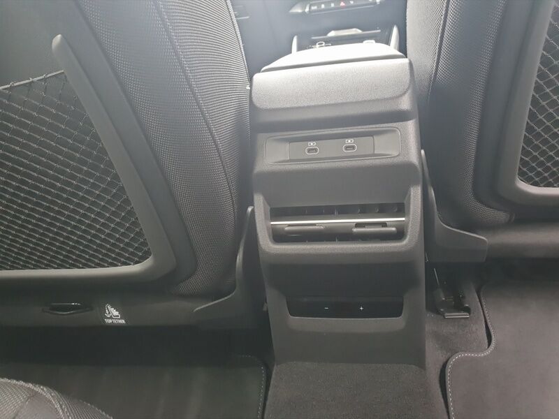 More views of Audi Q3