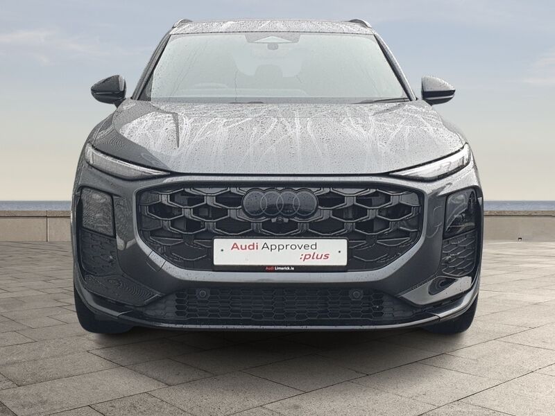 More views of Audi Q3
