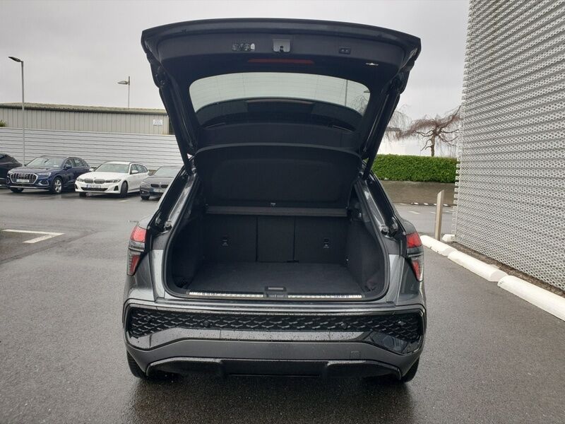 More views of Audi Q3