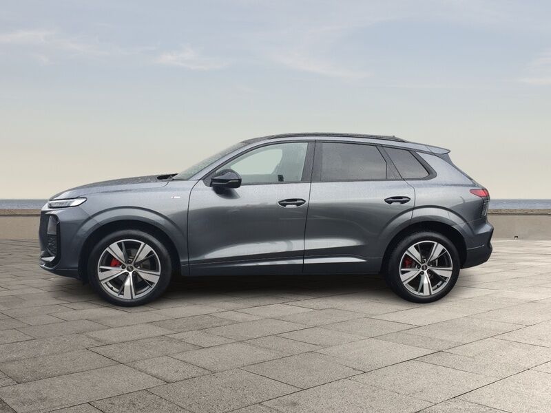 More views of Audi Q3