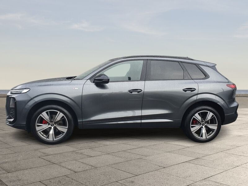 More views of Audi Q3
