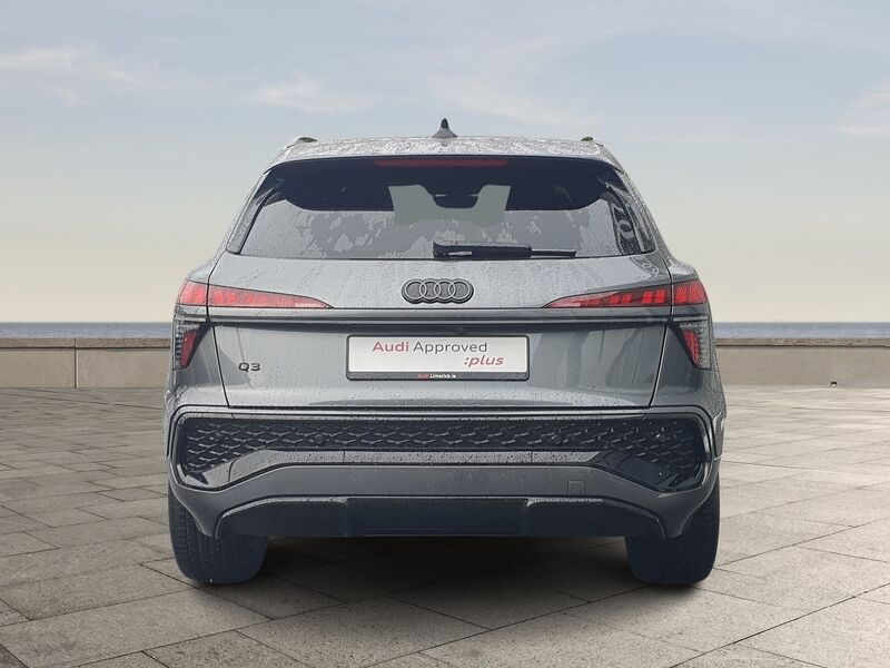 More views of Audi Q3