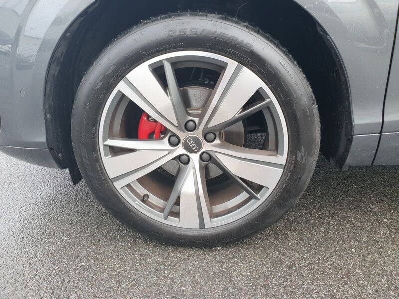 More views of Audi Q3