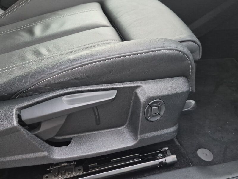 More views of Audi Q4 e-tron