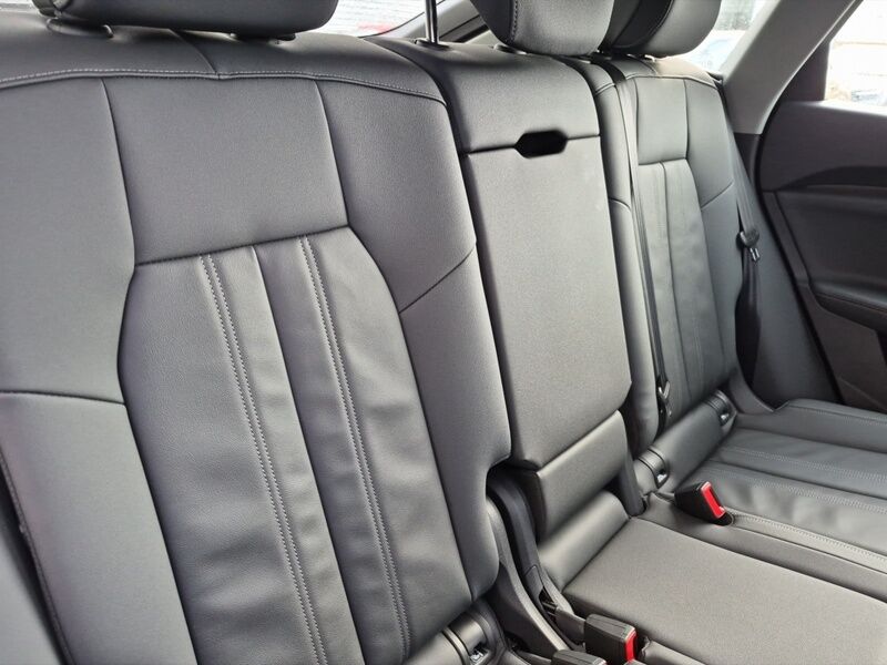 More views of Audi Q5