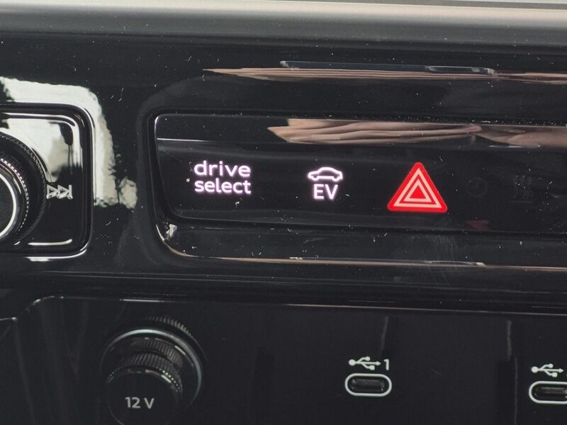 More views of Audi Q5