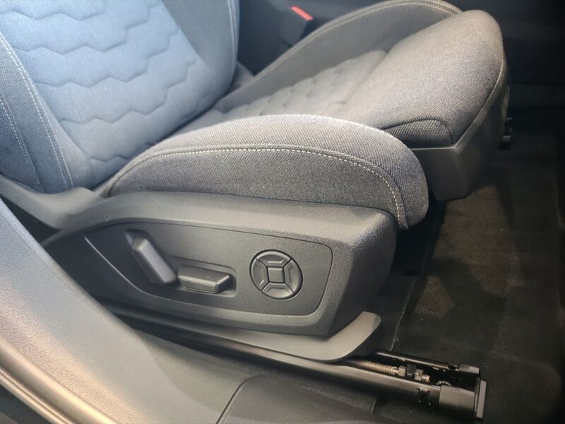 More views of Audi A6