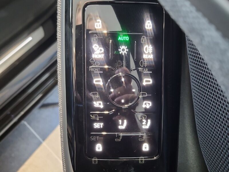 More views of Audi A6