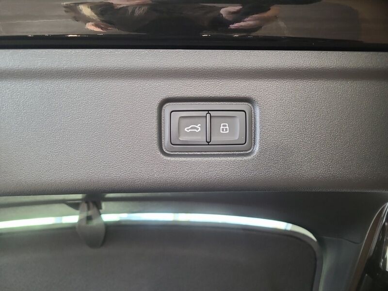 More views of Audi A6