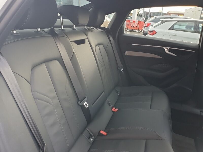 More views of Audi A6