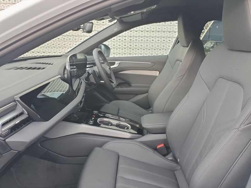 More views of Audi A6